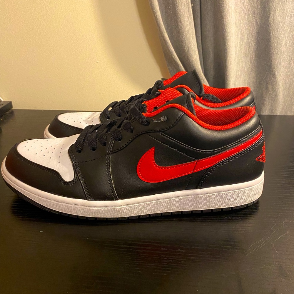 *USED* Air Jordan 1 Low ‘White Toe’